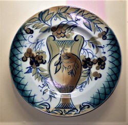 Декоративная тарелка "Ваза"